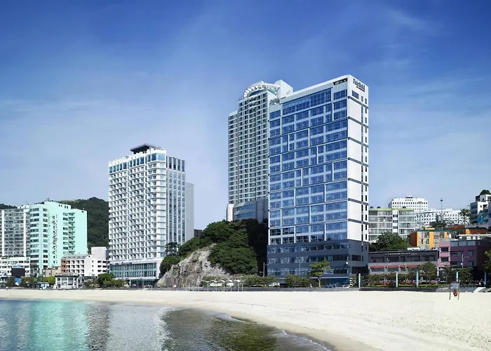 Fairfield By Marriott Songdo Hotel