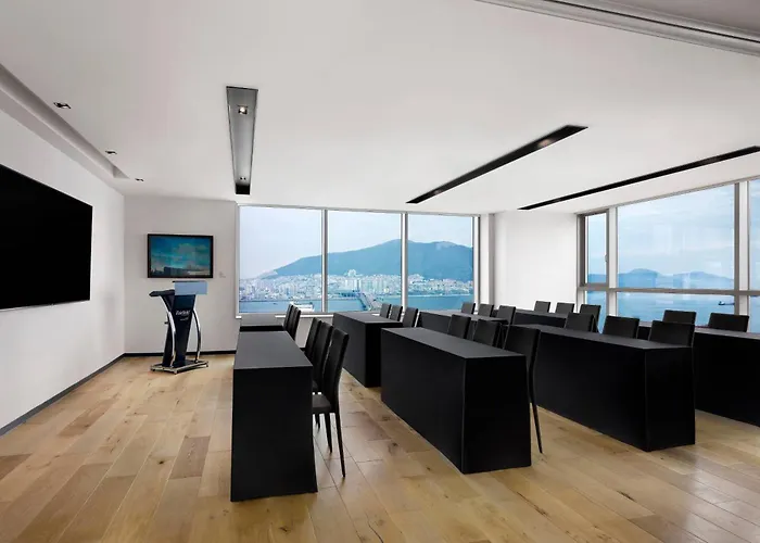 Hotel Fairfield By Marriott Songdo 3*