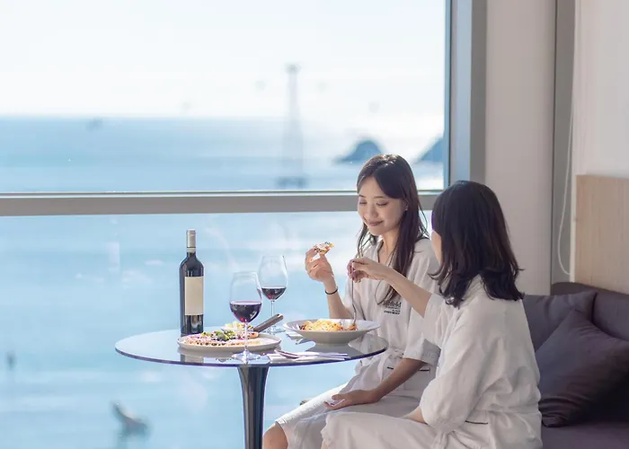 Fairfield By Marriott Songdo Hotel