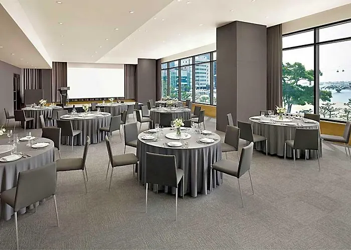 Hotel Fairfield By Marriott Songdo