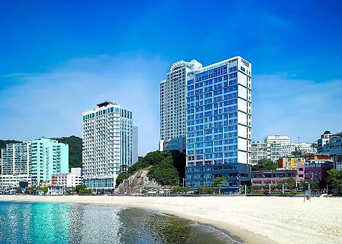 Hotel Fairfield By Marriott Songdo 3*