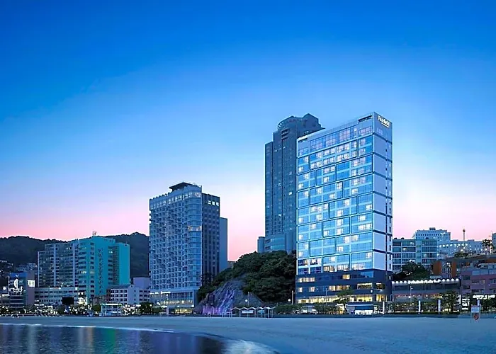 Fairfield By Marriott Songdo Hotel